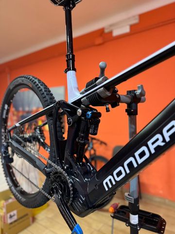 Gebrauchtes Mondraker Crafty R 2021 2021 Mountainbike, Weiß, 29 — Bild 21 von 22