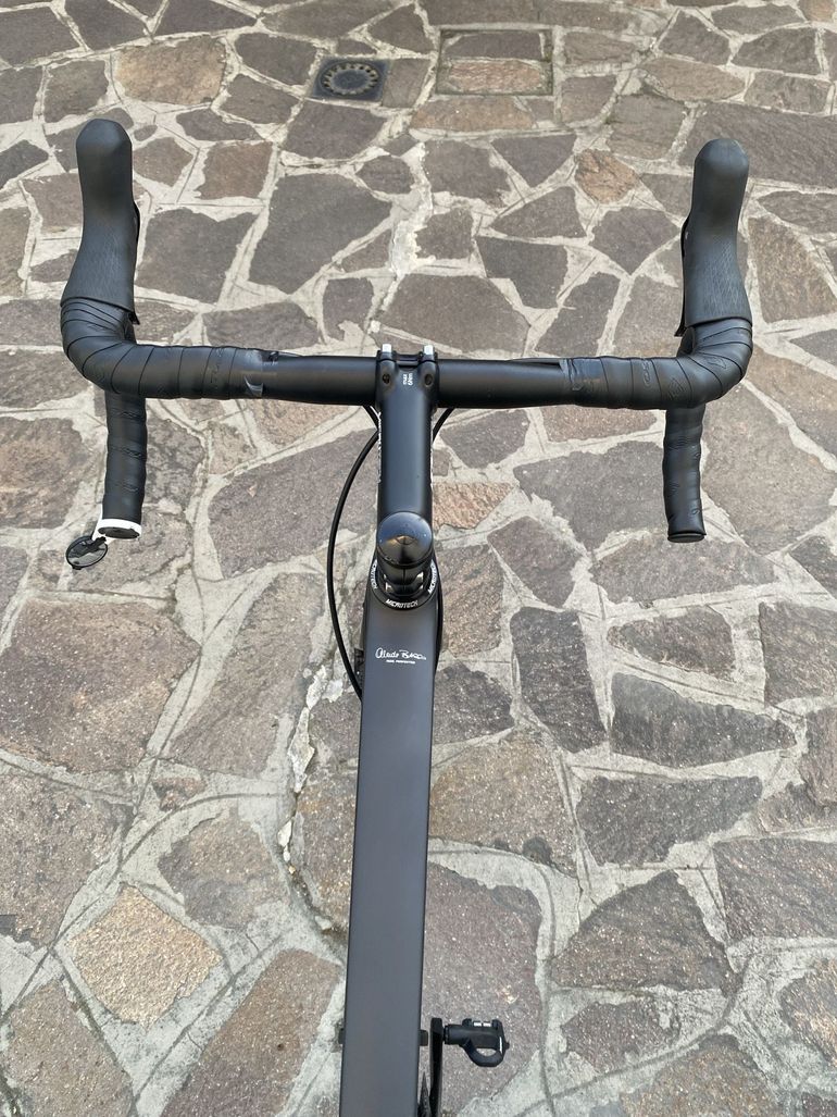 Used Basso Venta Disc Shimano 105 2022 2022 Road & Gravel, Light Gray — image 7 of 11