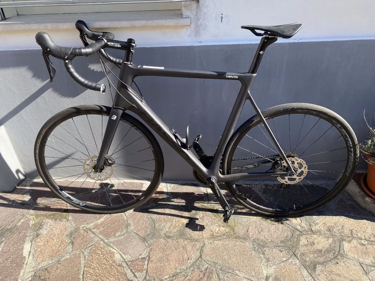 Used Basso Venta Disc Shimano 105 2022 2022 Road & Gravel, Light Gray — image 3 of 11