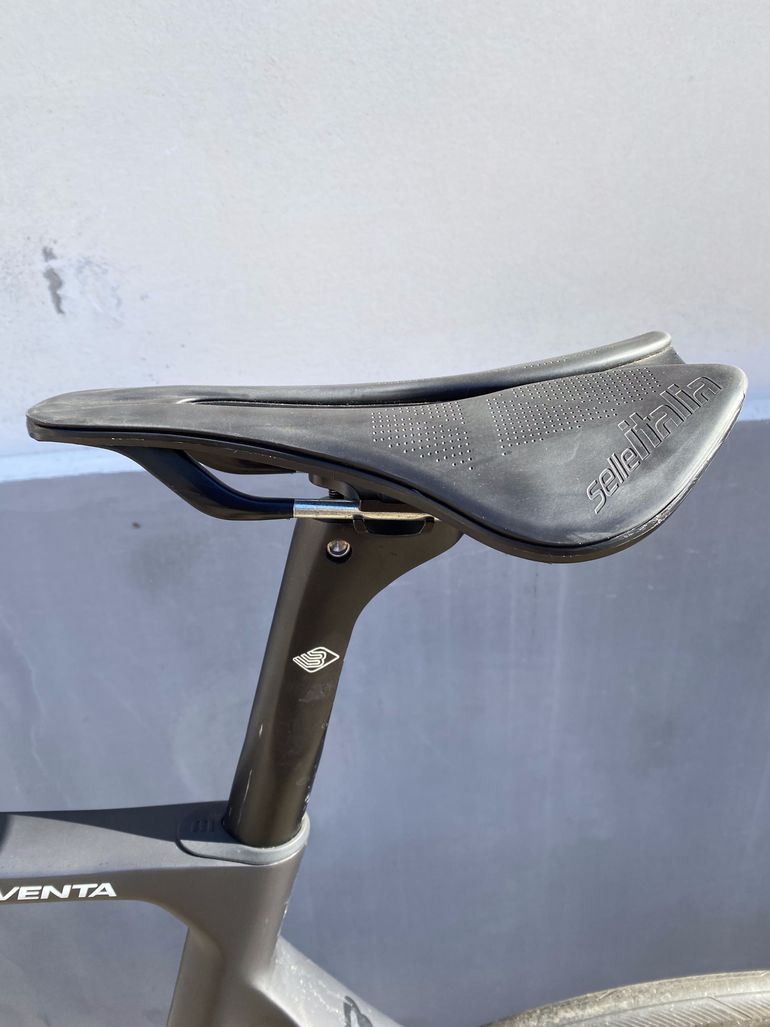 Used Basso Venta Disc Shimano 105 2022 2022 Road & Gravel, Light Gray — image 6 of 11