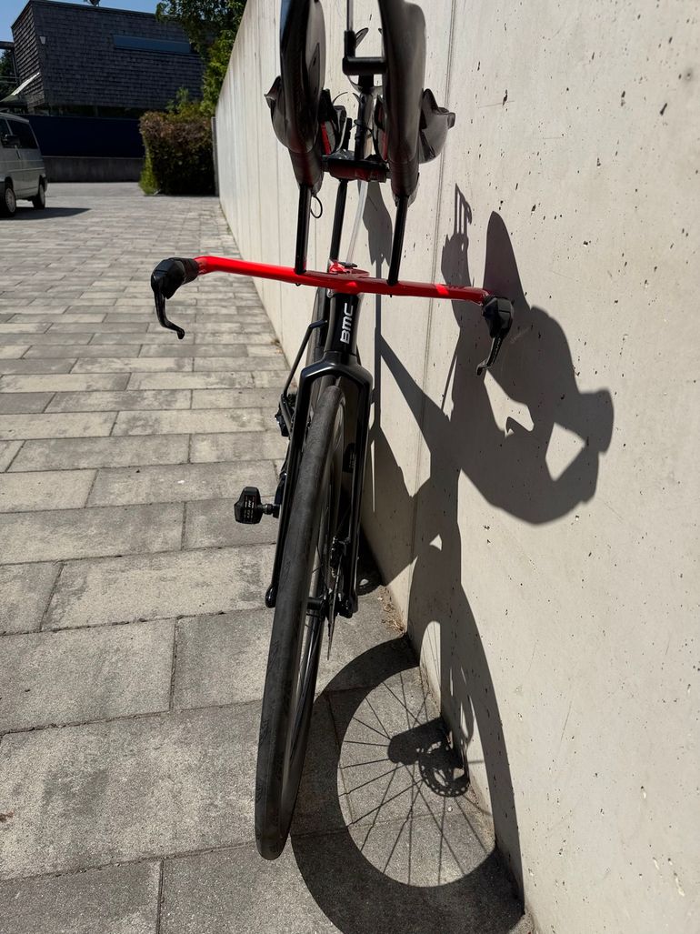 Used BMC Speedmachine 01 LTD 2024 2024 Road & Gravel — image 7 of 13