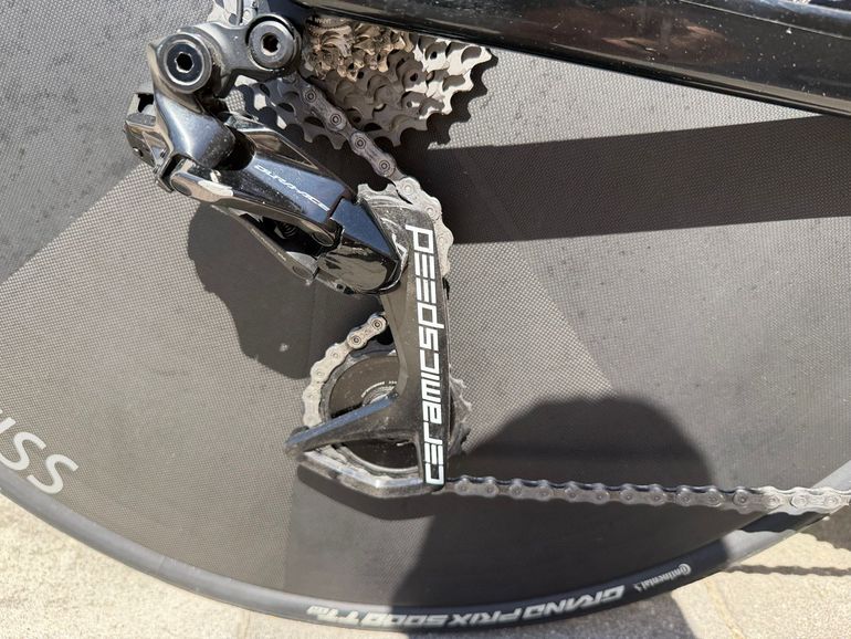 Used BMC Speedmachine 01 LTD 2024 2024 Road & Gravel — image 4 of 13