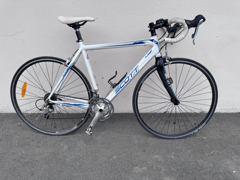 Used Scott Contessa 2008 2008 Road & Gravel, White — image 1 of 5