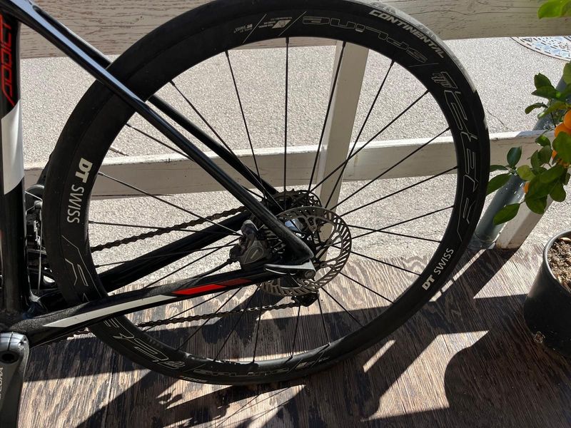 Gebrauchtes Scott Addict 20 disc 2017 2017 Road & Gravel, Weiß — Bild 2 von 5