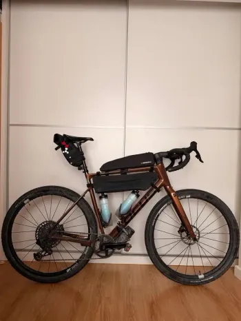 Used Focus ATLAS 8.9 2022 2022 Road & Gravel — image 3 of 4