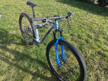 Used KTM Scarp Shimano XTR 2022 Mountainbike, Light Gray — image 3 of 8