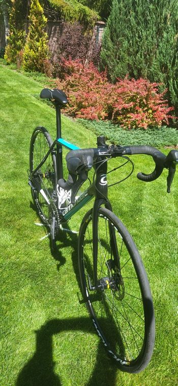 Used Cannondale Synapse Carbon Disc Women's Ultegra 2018 2018 Road & Gravel, Black — image 6 of 8