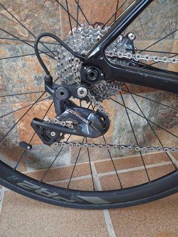 Giant Defy Advanced Pro 1 2020 2020 Road & Gravel usato, Rosso — immagine 4 di 4
