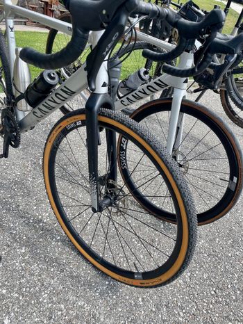 Used Canyon Grail AL 7.0 2020 2020 Road & Gravel, Grigio chiaro — image 3 of 12