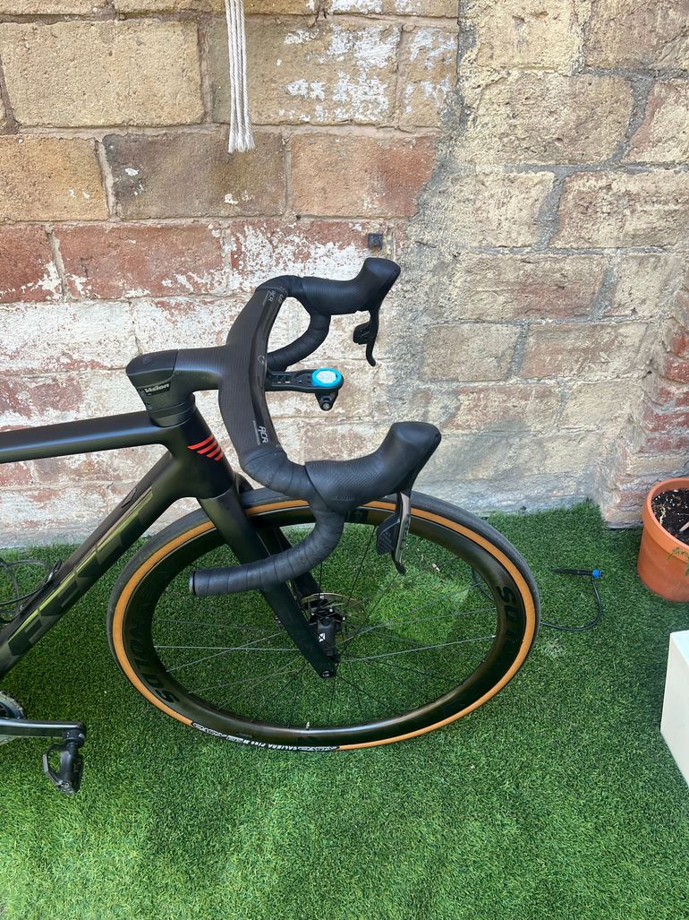 Used Felt Fr SRAM Red eTap AXS 2024 Road & Gravel — image 3 of 10