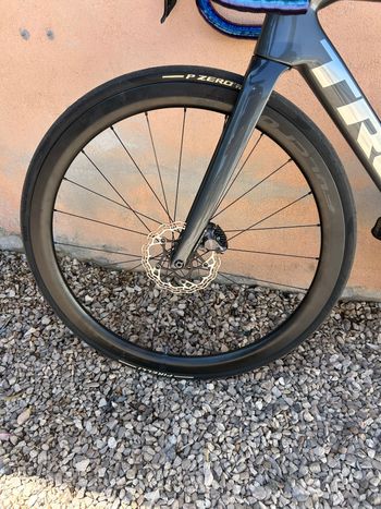 Used Trek Émonda SL 6 2024 2024 Road & Gravel — image 11 of 14