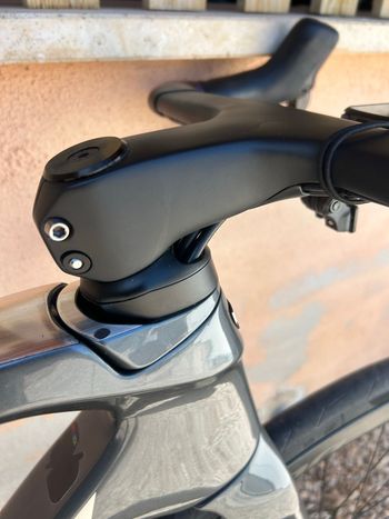 Used Trek Émonda SL 6 2024 2024 Road & Gravel — image 7 of 14