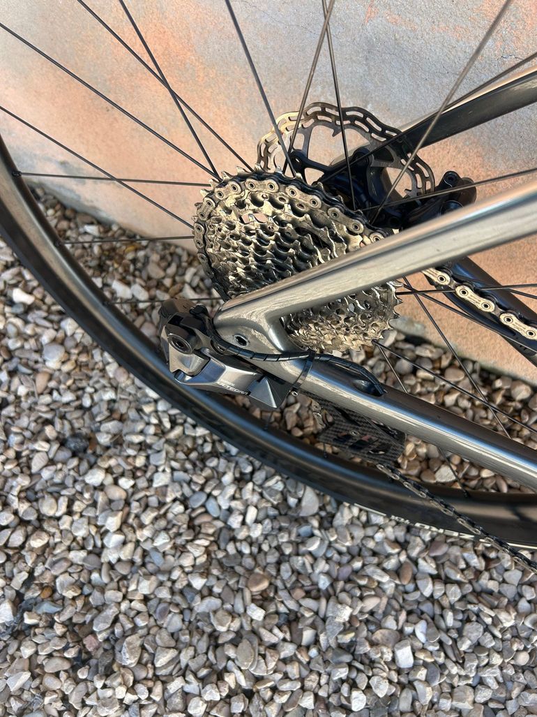 Used Trek Émonda SL 6 2024 2024 Road & Gravel — image 4 of 14