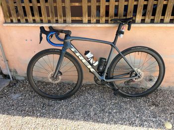 Used Trek Émonda SL 6 2024 2024 Road & Gravel — image 10 of 14