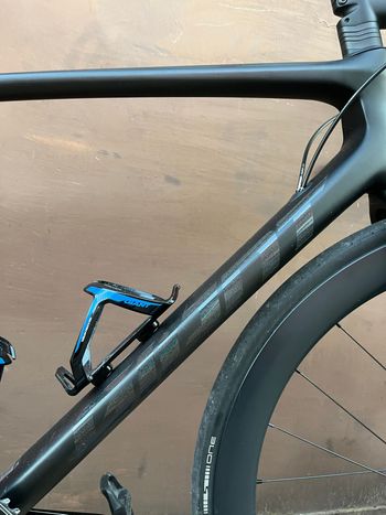 Used Giant TCR Advanced Disc 2 KOM 2024 2024 Road & Gravel — image 4 of 7