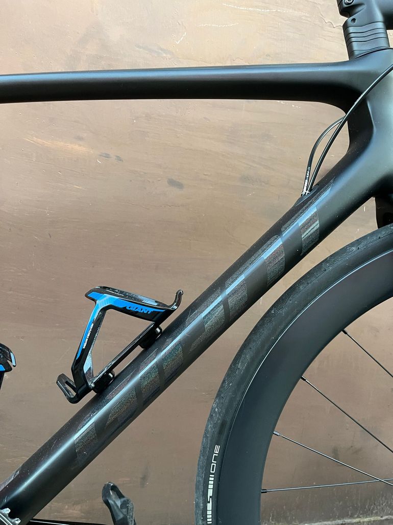 Used Giant TCR Advanced Disc 2 KOM 2024 2024 Road & Gravel — image 4 of 7