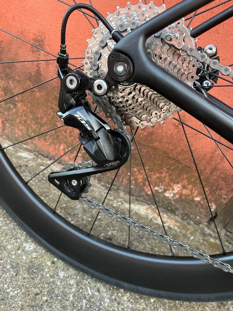 Used Giant TCR Advanced Disc 2 KOM 2024 2024 Road & Gravel — image 6 of 7