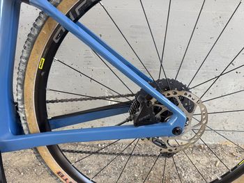 Used BMC URS THREE 2020 2020 Road & Gravel, Blue — image 7 of 10