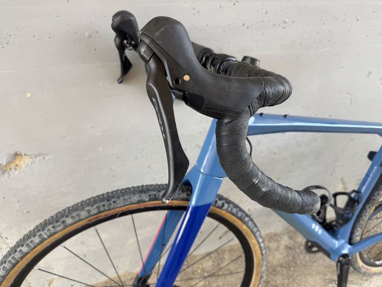 Used BMC URS THREE 2020 2020 Road & Gravel, Blue — image 9 of 10