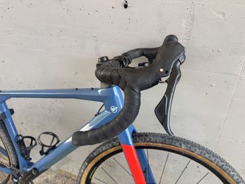 Used BMC URS THREE 2020 2020 Road & Gravel, Blue — image 5 of 10