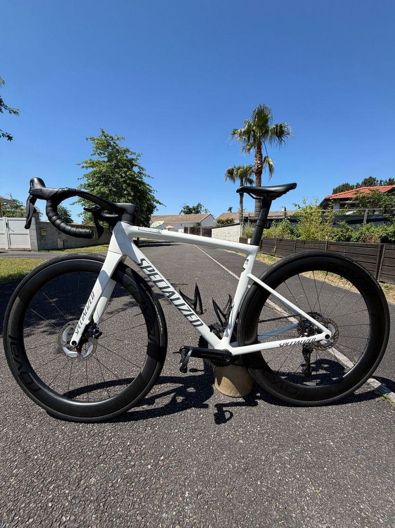 Used Specialized Tarmac SL8 Pro - Shimano Ultegra Di2 2025 2025 Road & Gravel, Weiß — image 2 of 10