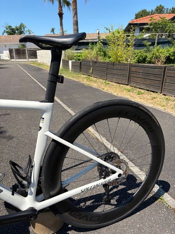 Used Specialized Tarmac SL8 Pro - Shimano Ultegra Di2 2025 2025 Road & Gravel, Weiß — image 8 of 10