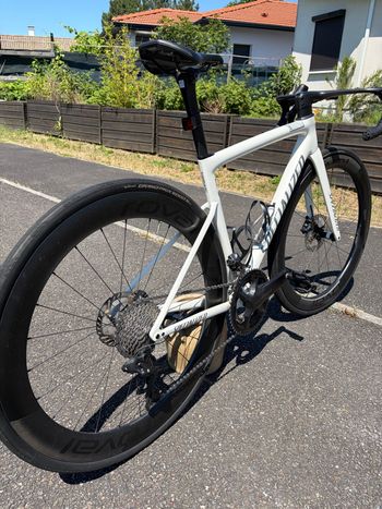 Used Specialized Tarmac SL8 Pro - Shimano Ultegra Di2 2025 2025 Road & Gravel, Weiß — image 5 of 10