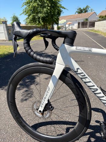 Used Specialized Tarmac SL8 Pro - Shimano Ultegra Di2 2025 2025 Road & Gravel, Weiß — image 6 of 10