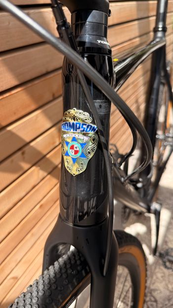 Used Thompson R-9500 2021 Road & Gravel, Black — image 6 of 8