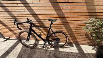 Used Thompson R-9500 2021 Road & Gravel, Black — image 8 of 8