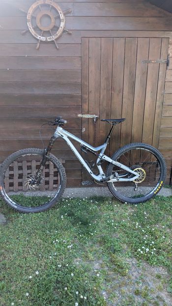 Used Commencal META TR 29 RACE 2020 2020 Mountainbike — image 2 of 6