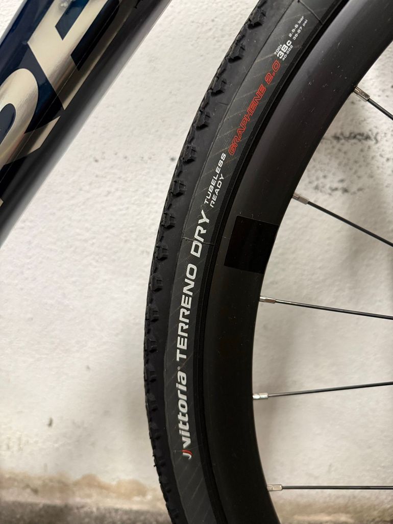 Used Orbea TERRA M20TEAM 2025 2025 Road & Gravel, Blue — image 10 of 12