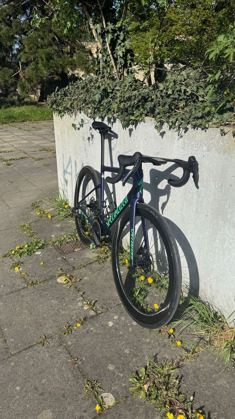 Used Specialized Tarmac SRAM Force eTap AXS 2025 Road & Gravel — image 3 of 11