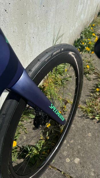 Used Specialized Tarmac SRAM Force eTap AXS 2025 Road & Gravel — image 7 of 11