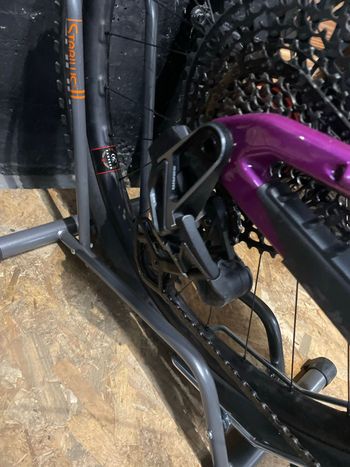 Used Santa Cruz Heckler SRAM X01 Eagle AXS 2024 Mountainbike, Violett — image 5 of 6