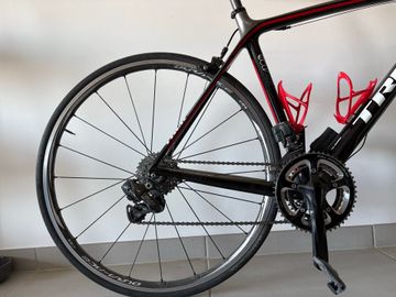 Used Trek Madone 4.5 H2 Compact 2014 2014 Road & Gravel, Black — image 3 of 3