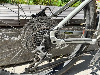 Used Santa Cruz Chameleon D Plus / Aluminum / 27+ 2021 2021 Mountainbike, Light Gray, 27.5 — image 3 of 5