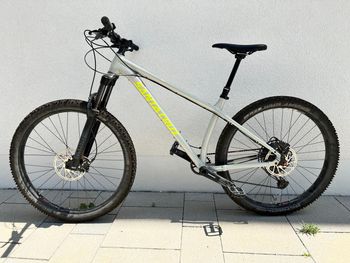 Used Santa Cruz Chameleon D Plus / Aluminum / 27+ 2021 2021 MTB