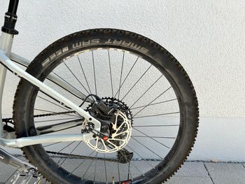 Used Santa Cruz Chameleon D Plus / Aluminum / 27+ 2021 2021 Mountainbike, Light Gray, 27.5 — image 5 of 5