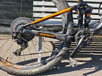 Używany Giant Anthem Shimano Deore XT 2018 Mountainbike — zdjęcie 3 z 9