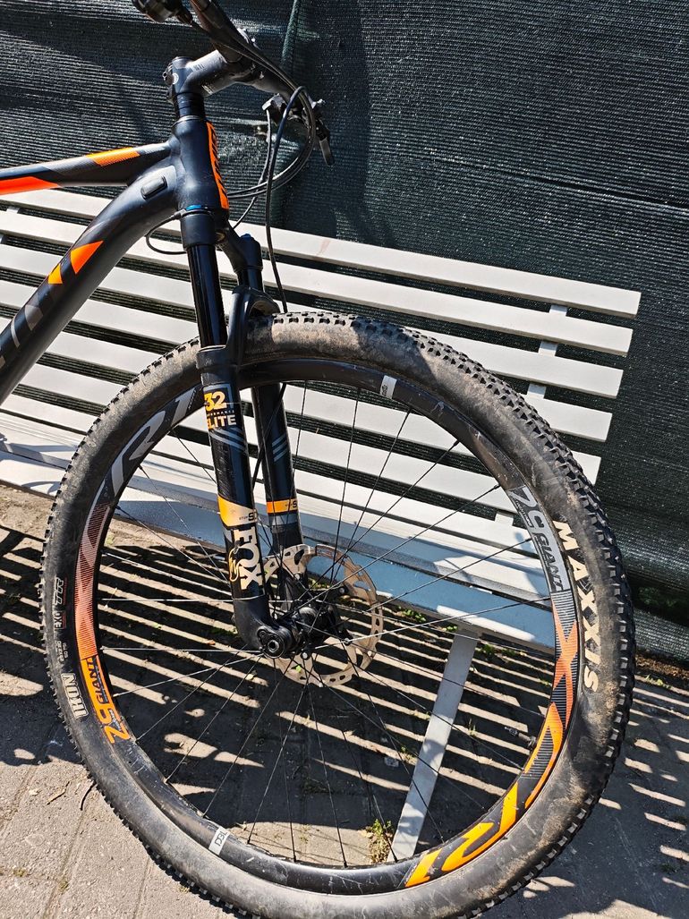 Używany Giant Anthem Shimano Deore XT 2018 Mountainbike — zdjęcie 7 z 9