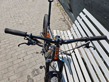 Used Giant Anthem Shimano Deore XT 2018 Mountainbike, Black — image 6 of 9