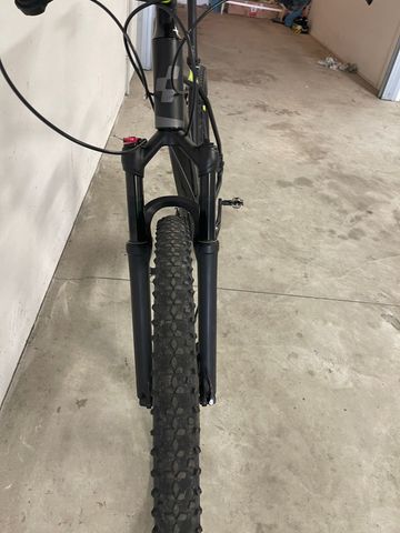 Used CUBE ACID 29 2018 2018 Mountainbike, Light Gray, 29 — image 9 of 19