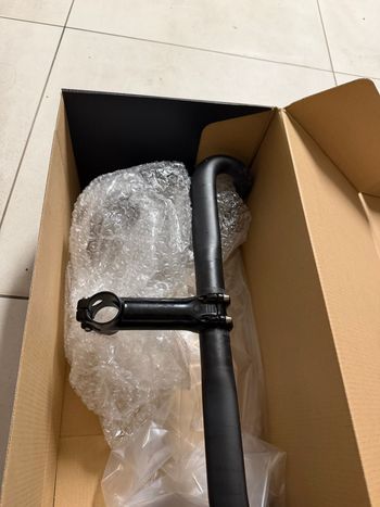 Used Specialized S-Works Tarmac Disc - Dura Ace Di2 2020 2020 Road & Gravel — image 7 of 10