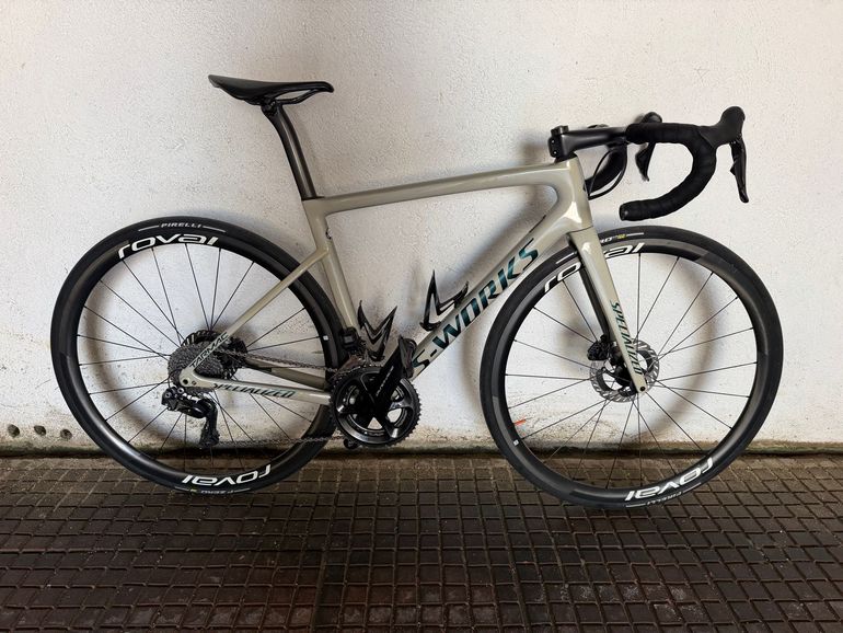 Used Specialized S-Works Tarmac Disc - Dura Ace Di2 2020 2020 Road & Gravel — image 1 of 10