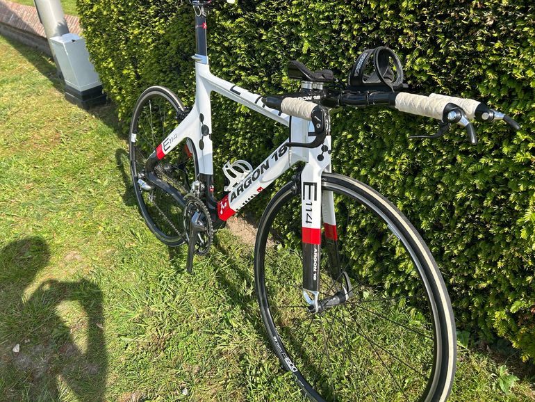Used Argon 18 Argon 18 Custom Shimano Ultegra 2014 Road & Gravel, White — image 4 of 6