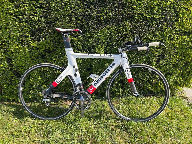 Used Argon 18 Argon 18 Custom Shimano Ultegra 2014 Road & Gravel, White — image 1 of 6
