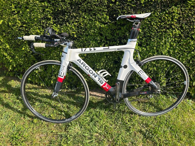 Used Argon 18 Argon 18 Custom Shimano Ultegra 2014 Road & Gravel, White — image 2 of 6