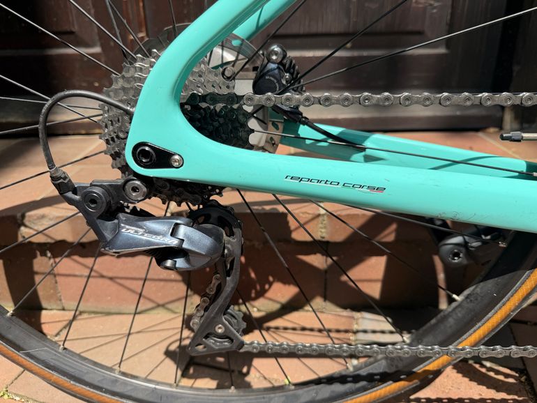 Used Bianchi Infinito XE Ultegra 2021 2021 Road & Gravel, Blue — image 8 of 9