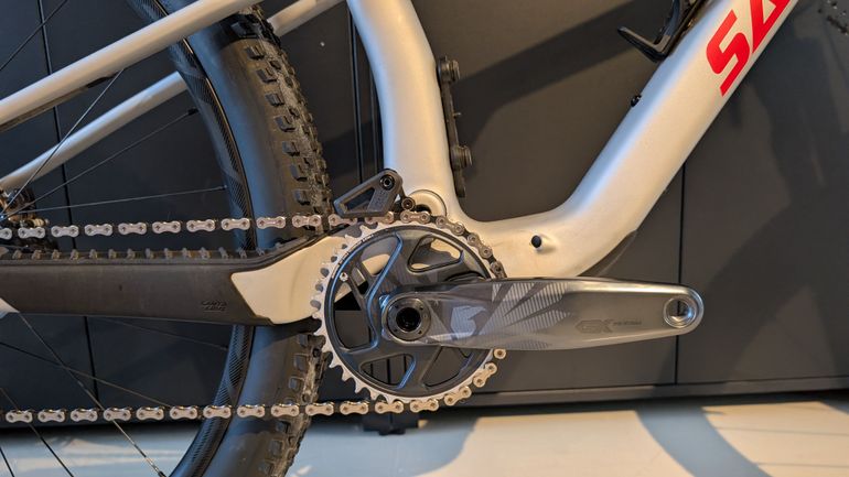 Used Santa Cruz Blur SRAM GX Eagle AXS 2025 Mountainbike, Gris claro — image 4 of 6